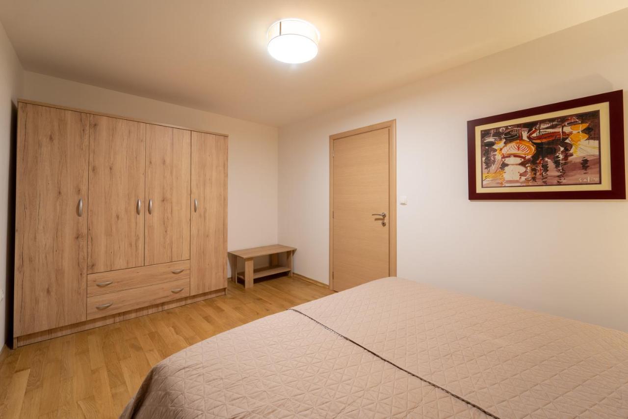 Erika Appartement Krk Town Buitenkant foto