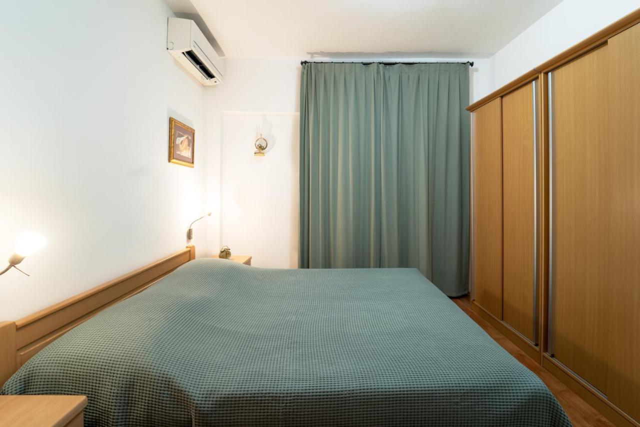 Erika Appartement Krk Town Buitenkant foto
