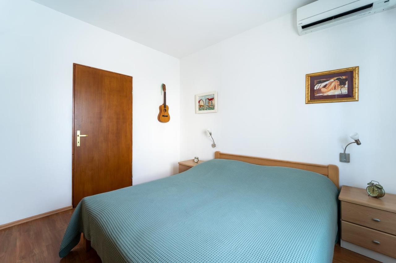 Erika Appartement Krk Town Buitenkant foto
